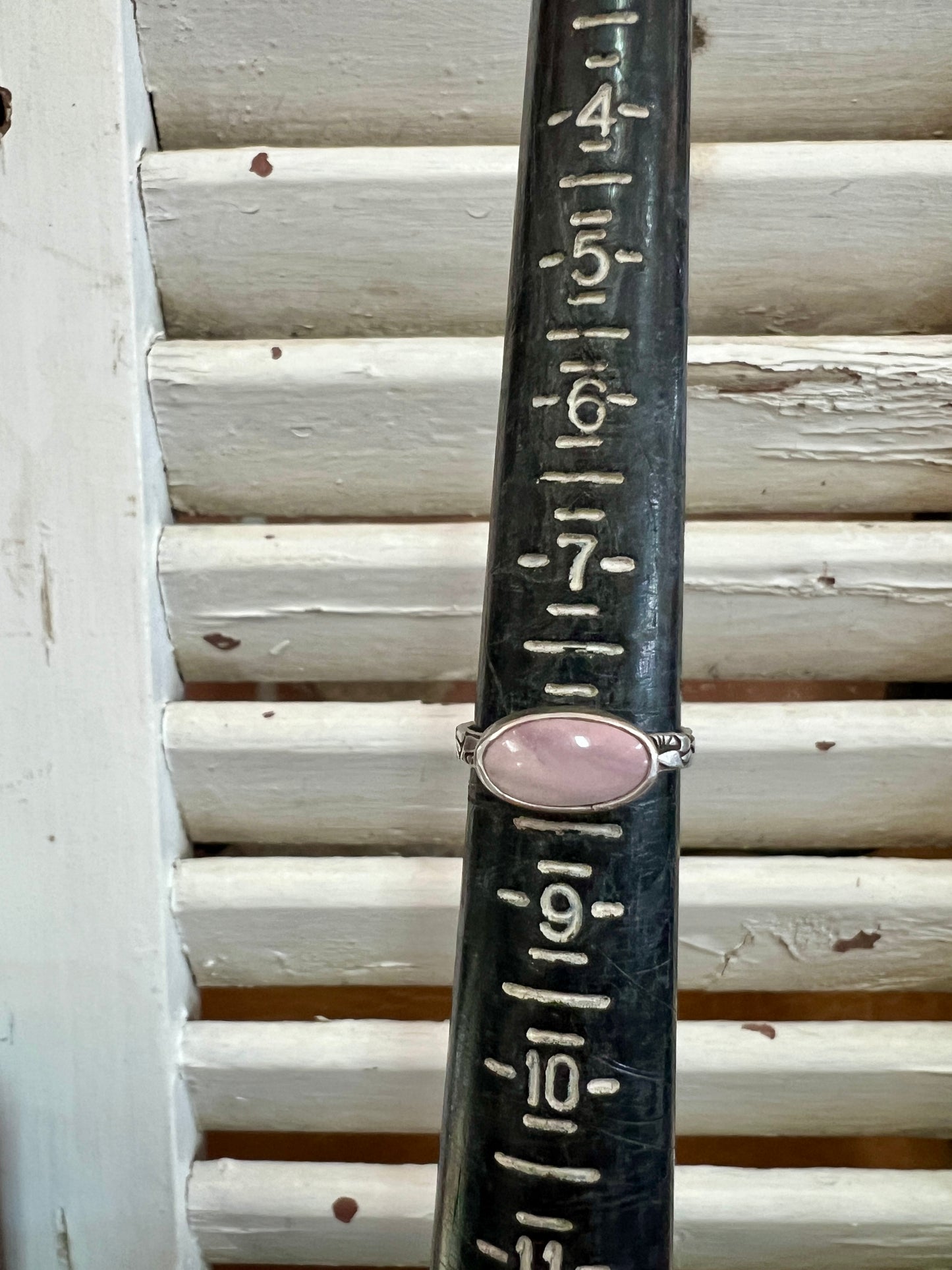 Pinky-Purple Stamped Ring ( 8.1/4 )