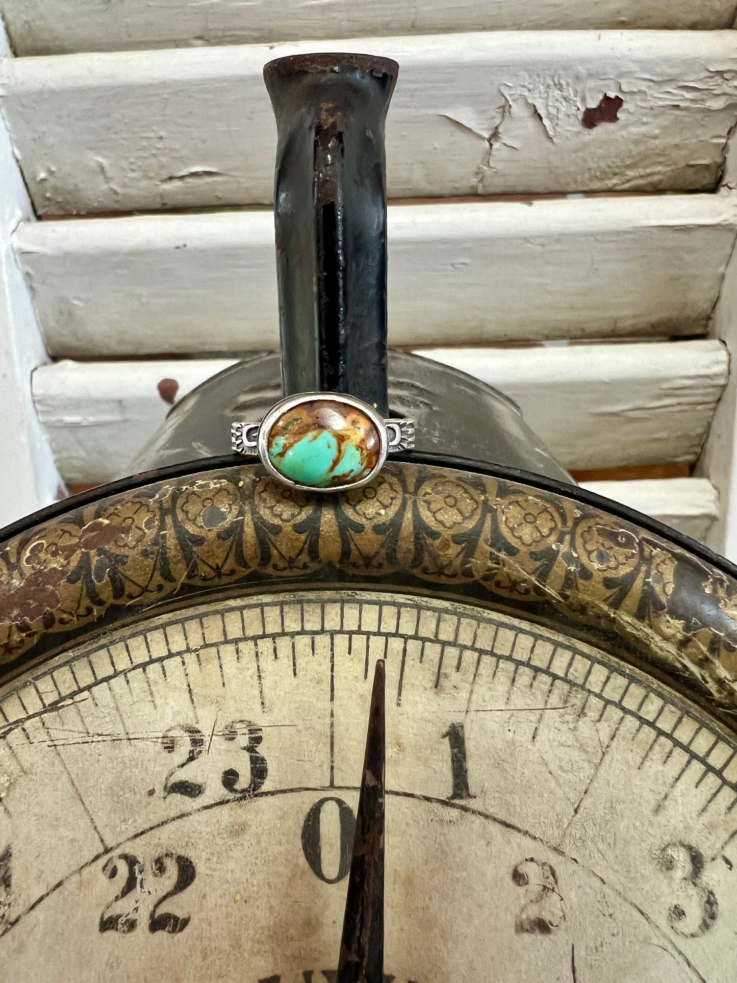 Oval Green/Brown Stamped Ring (7.5)