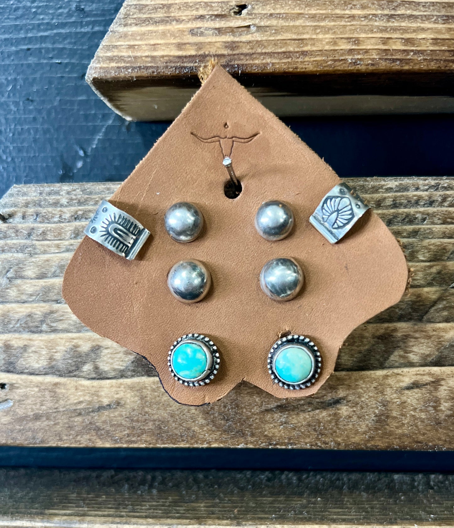 Half Navajo Pearl Studs (7-8mm)