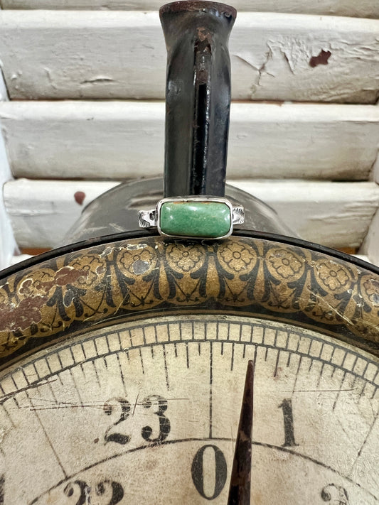 Rectangle Green Stamped Ring (6.5)