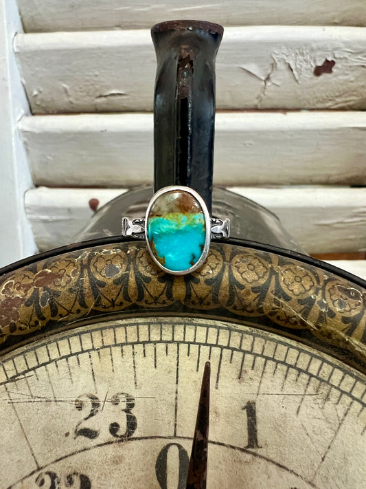 Oval Tri-Colour Stamped Ring (7)